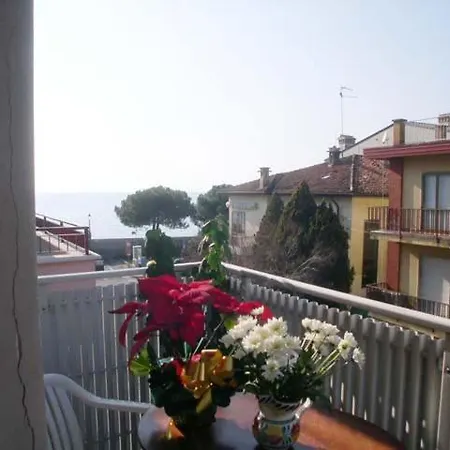 Villa Al Mare Grado Exterior photo